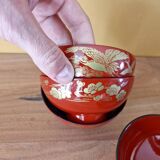 Japan - Series of 4 rice bowls - In red and gold lacquered wood - Meiji period work (1868-1912)