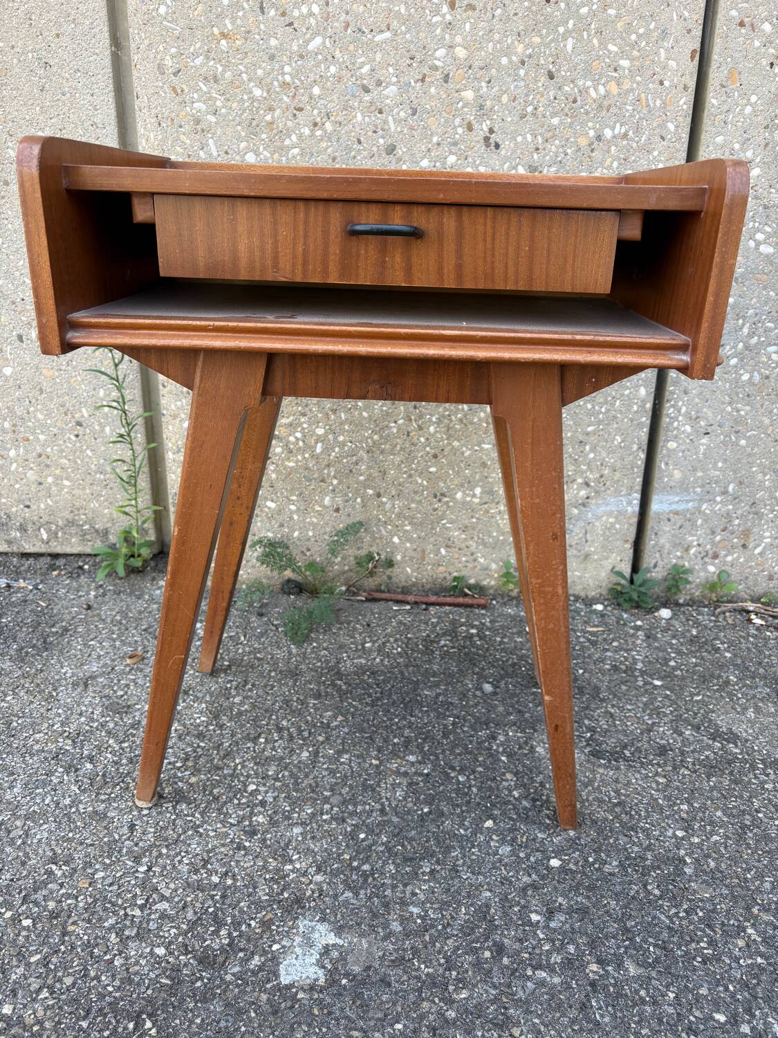 Bedside table with compass feet