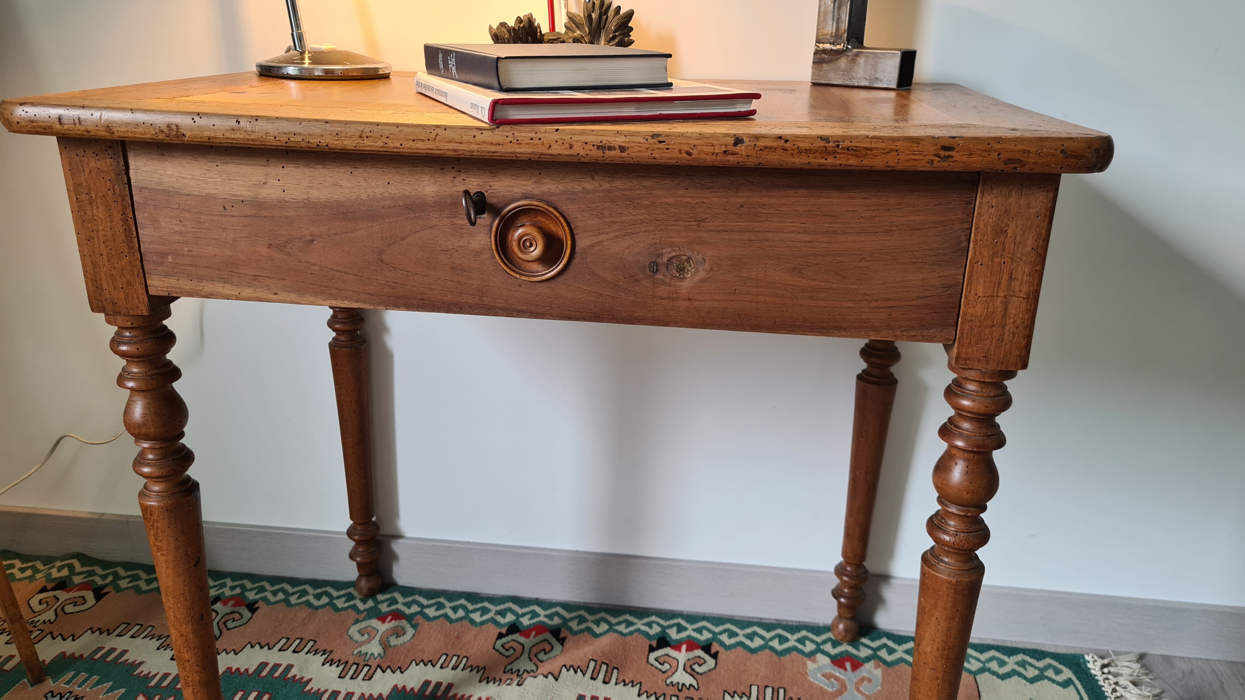 Desk with feet turned in oak