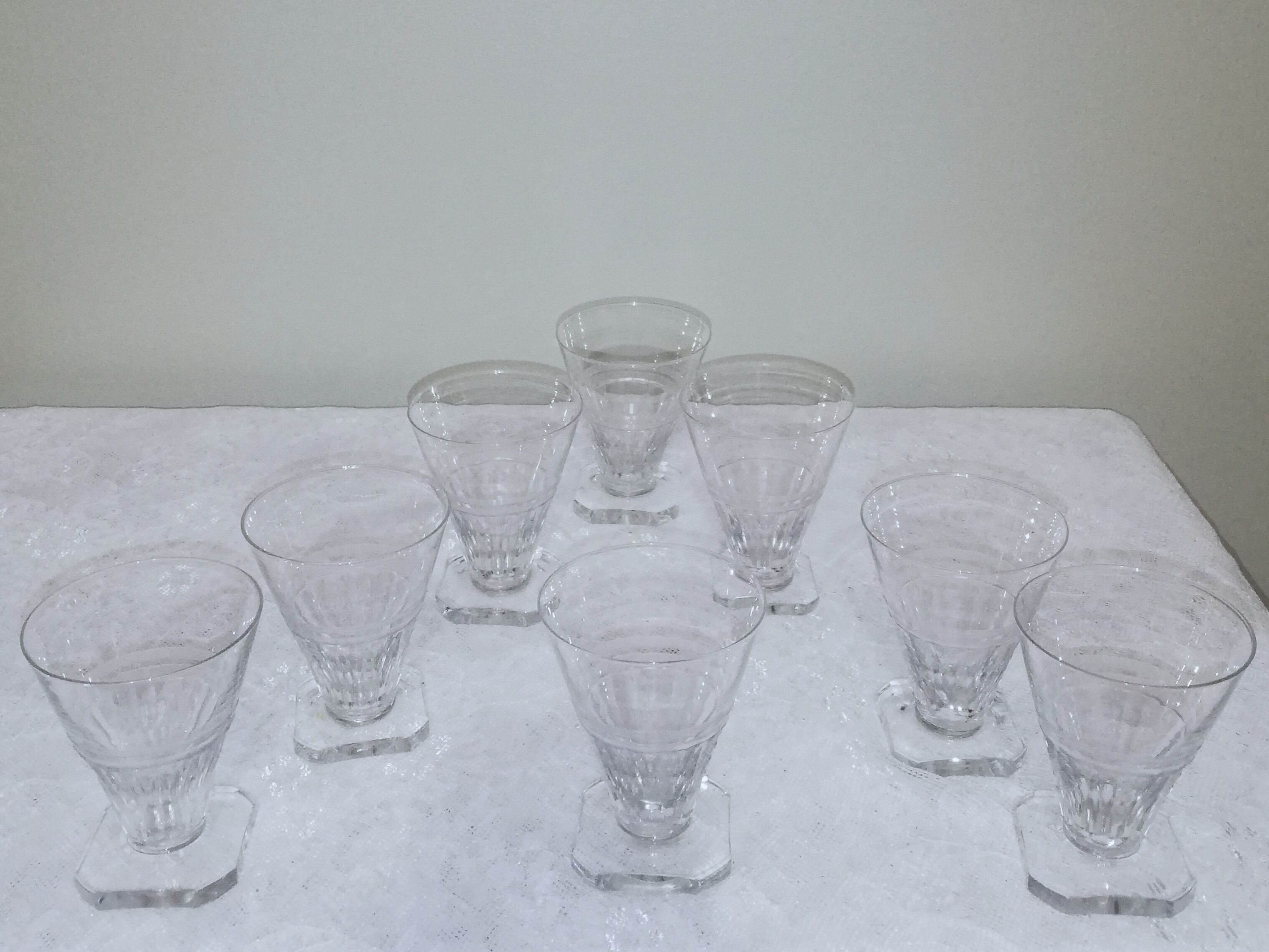 8 glasses with liqueur or aperitif 8cl art deco