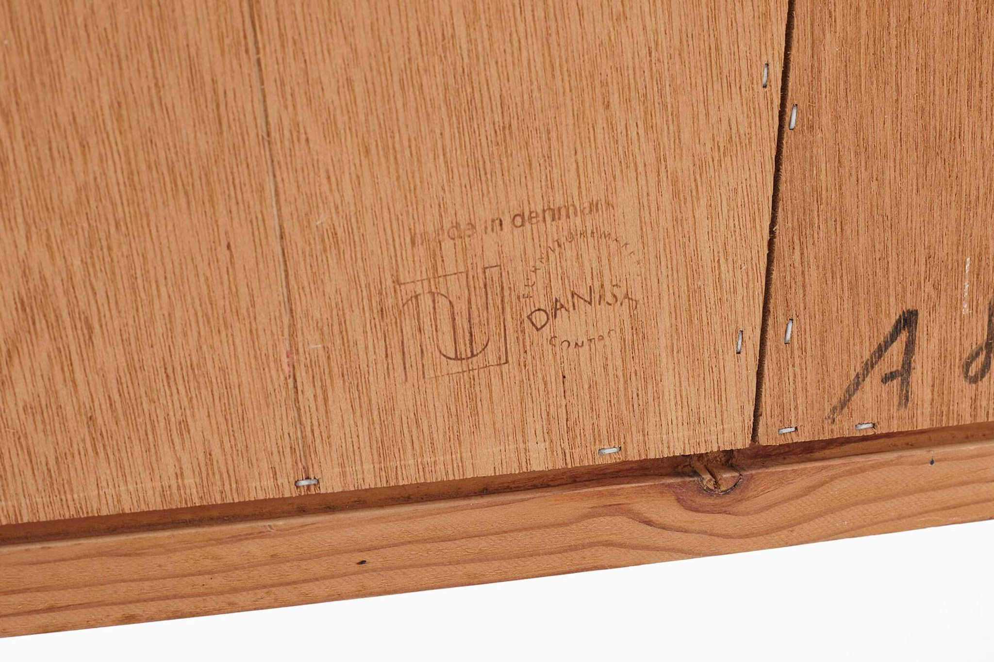 Poul Hundevad bookcase