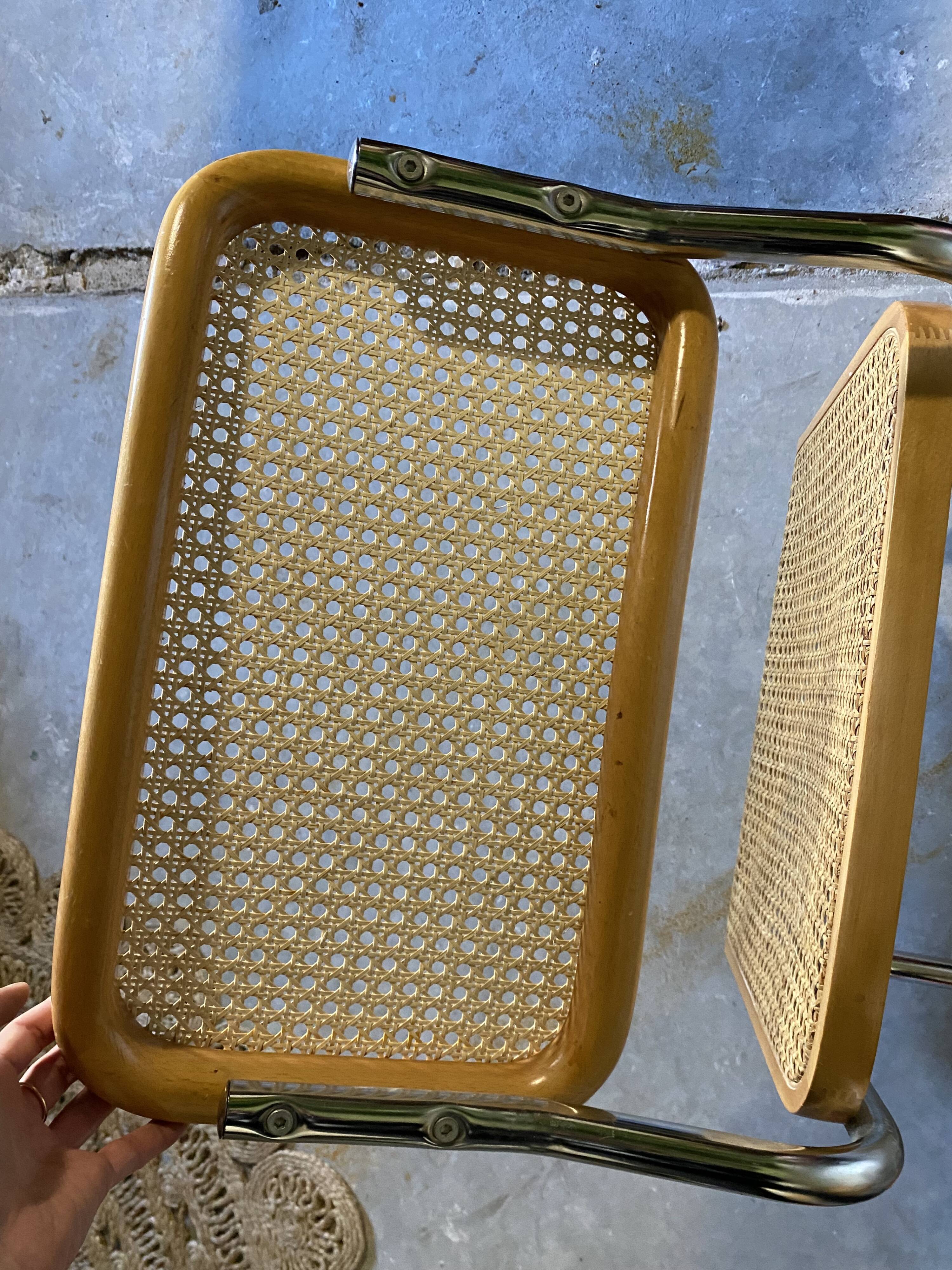 Série de quatre chaises B32 Marcel Breuer