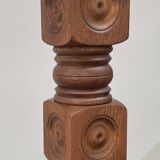 Brutalist floor lamp in turned wood, in the style of Charles Dudouyt.