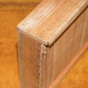 Bureau victorien en chêne miel avec cuir teint à la main