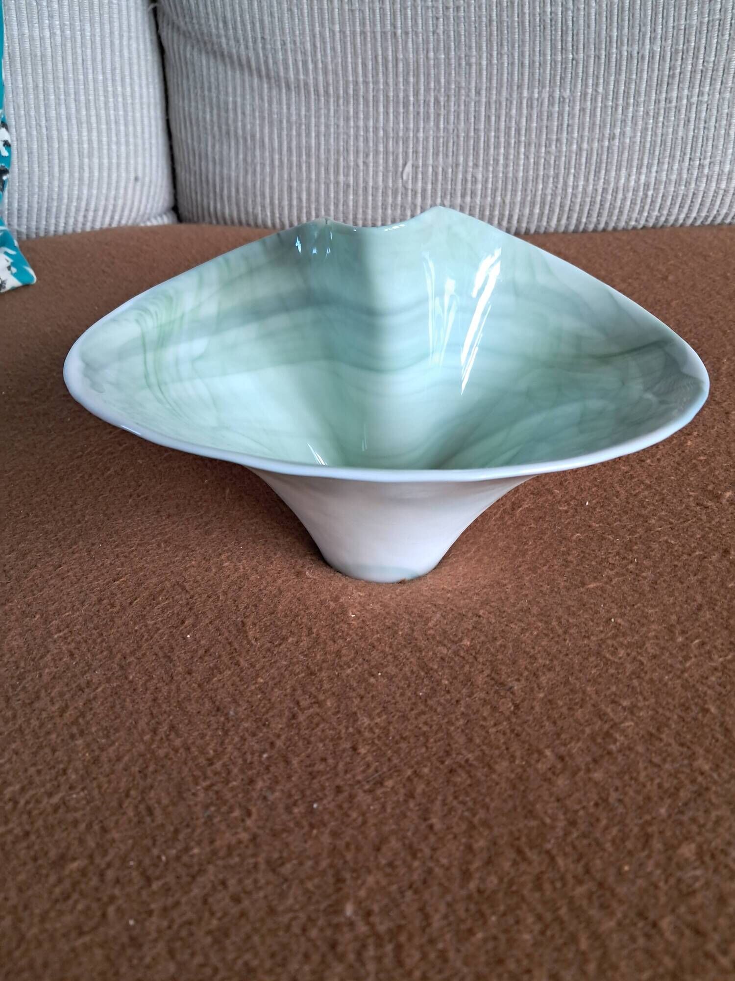 Céramique vintage en opaline de forme très originale