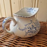 Art deco ,  broc pichet terre de fer  bouquets creil montereau