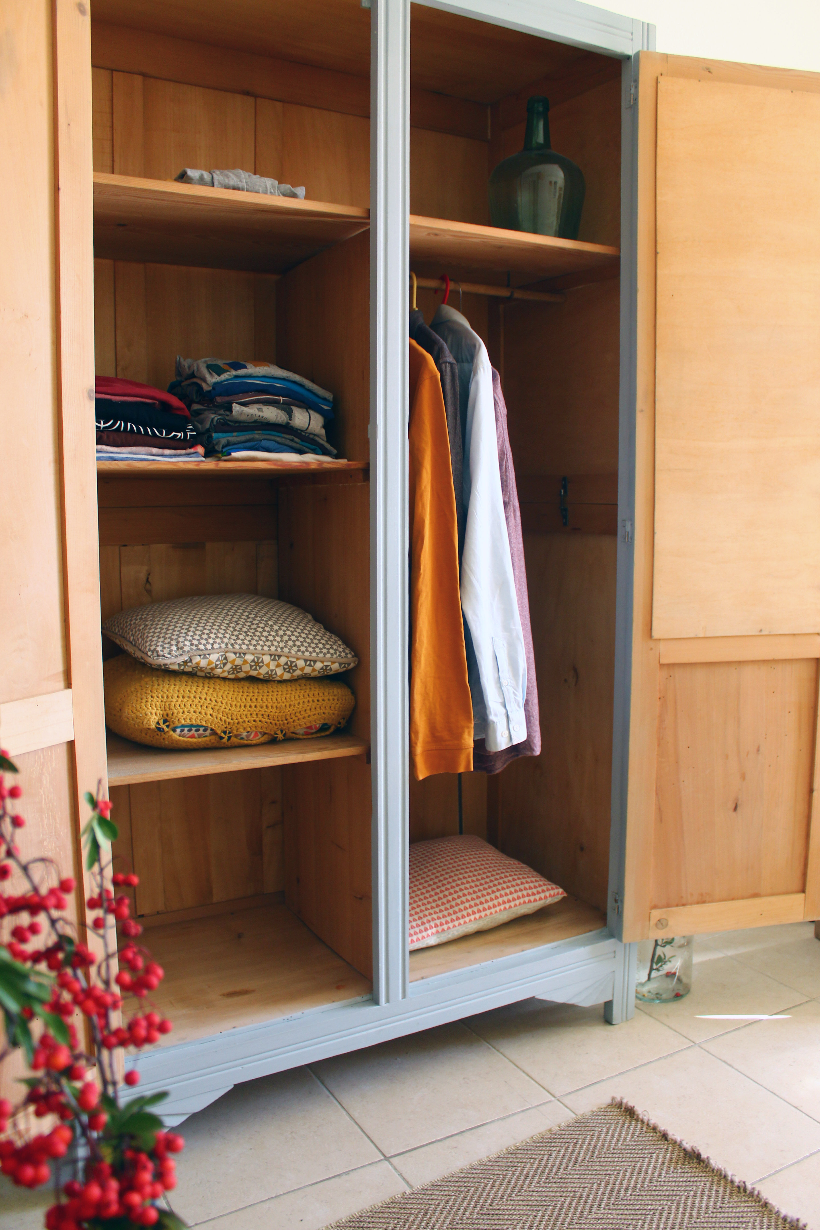 Parisian wardrobe year 60