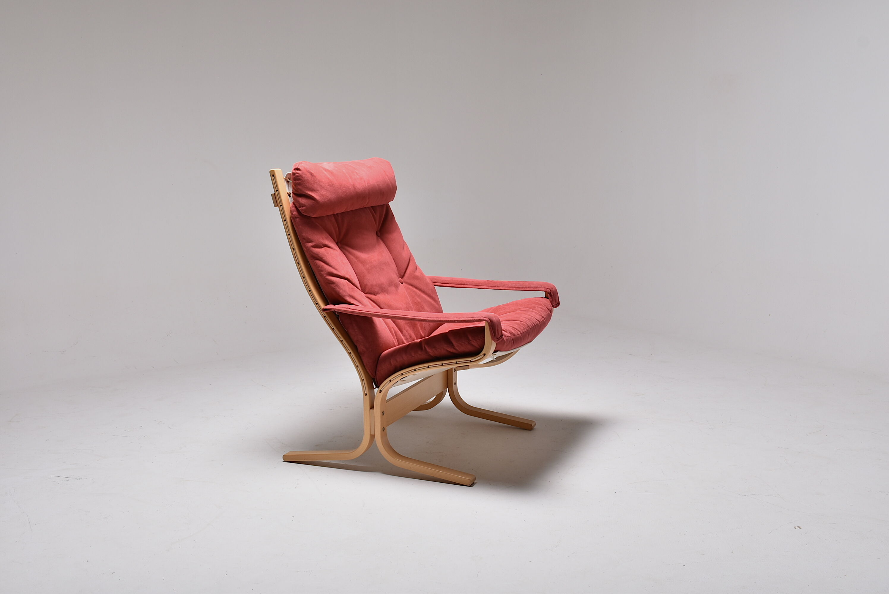 Pair of siesta Alcantara chairs by Ingmar Reilling for Westnofa