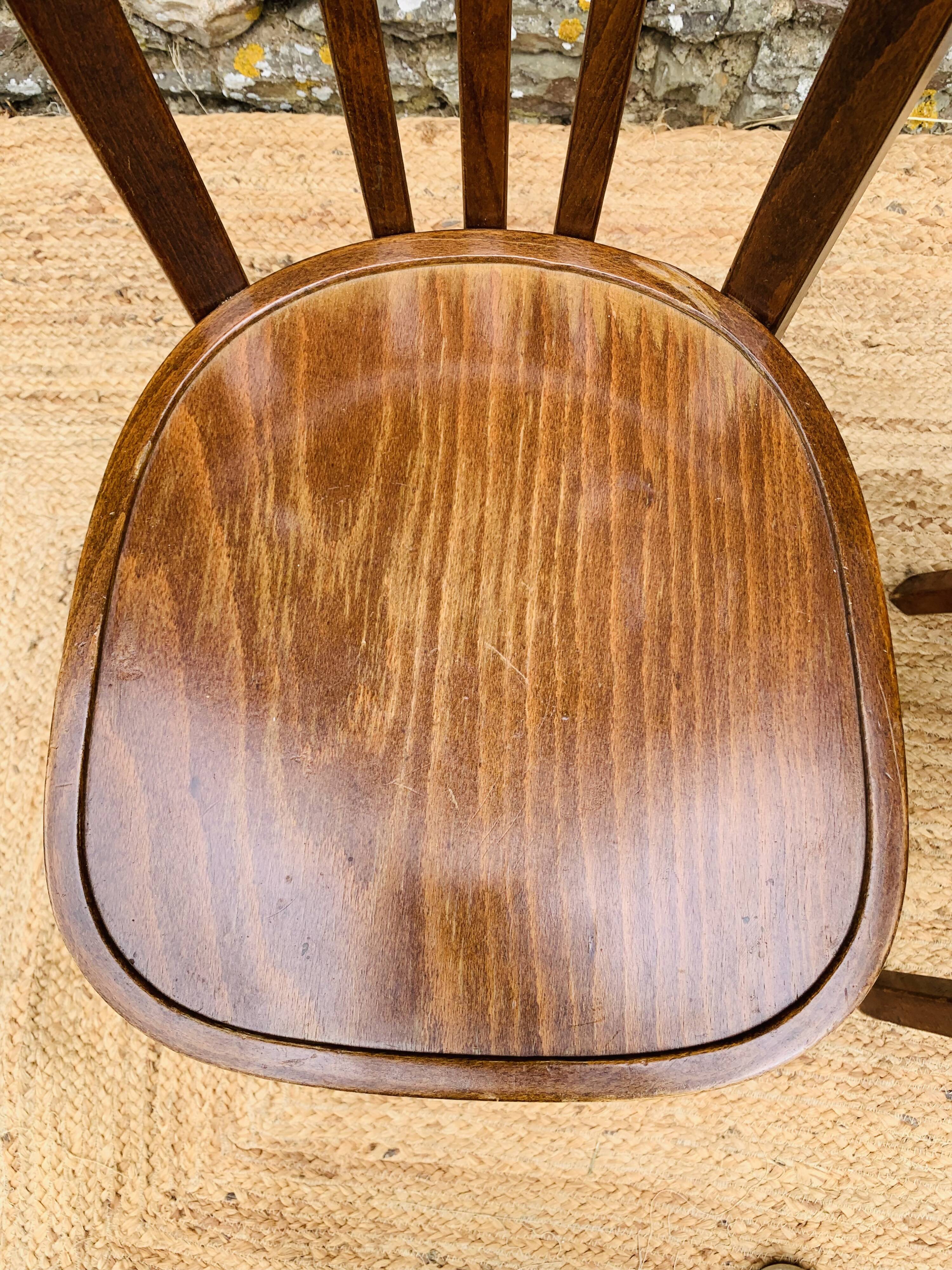 Paire de chaises bistrot Baumann