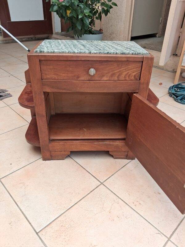 Table de chevet