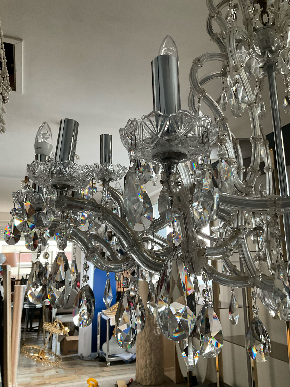 Chandelier 35 Murano glass lamps and crystal tassels D120cm