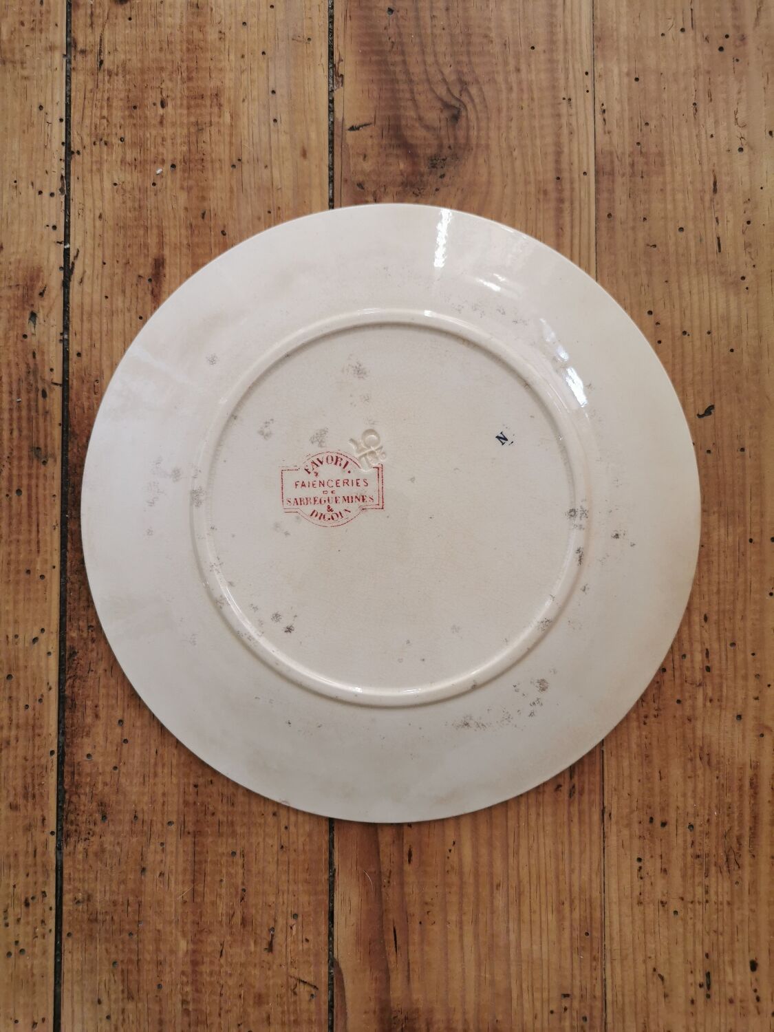 Assiettes anciennes Sarreguemines "Favori"