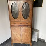 Veneer reading cabinet
