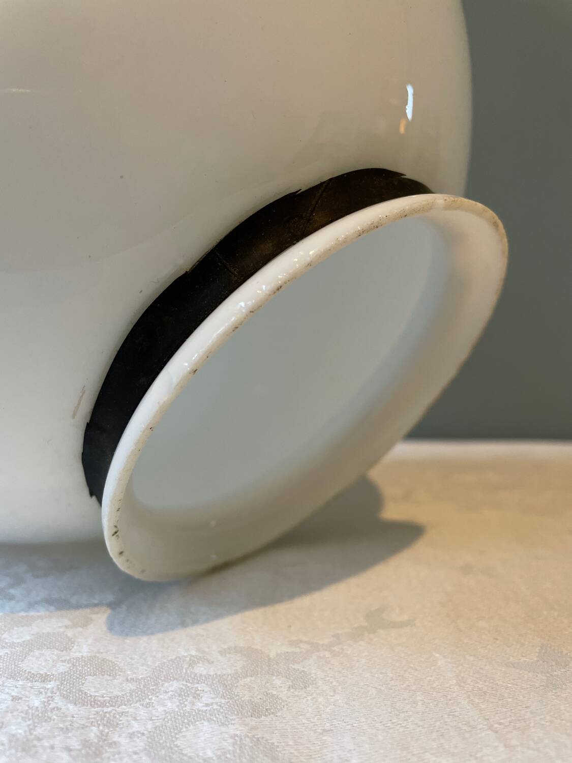 White opaline ball globe 23 cm