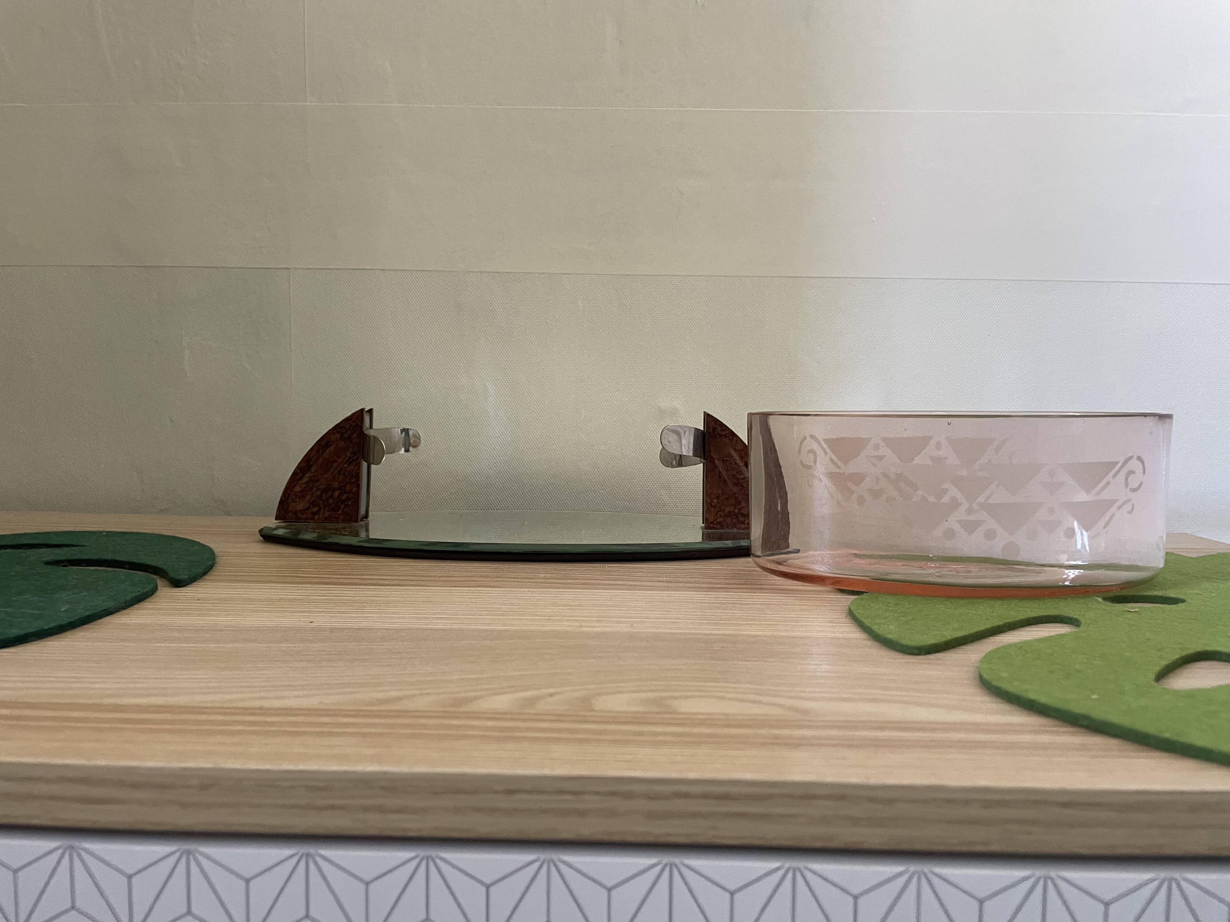 Empty pocket / art deco mirror cup