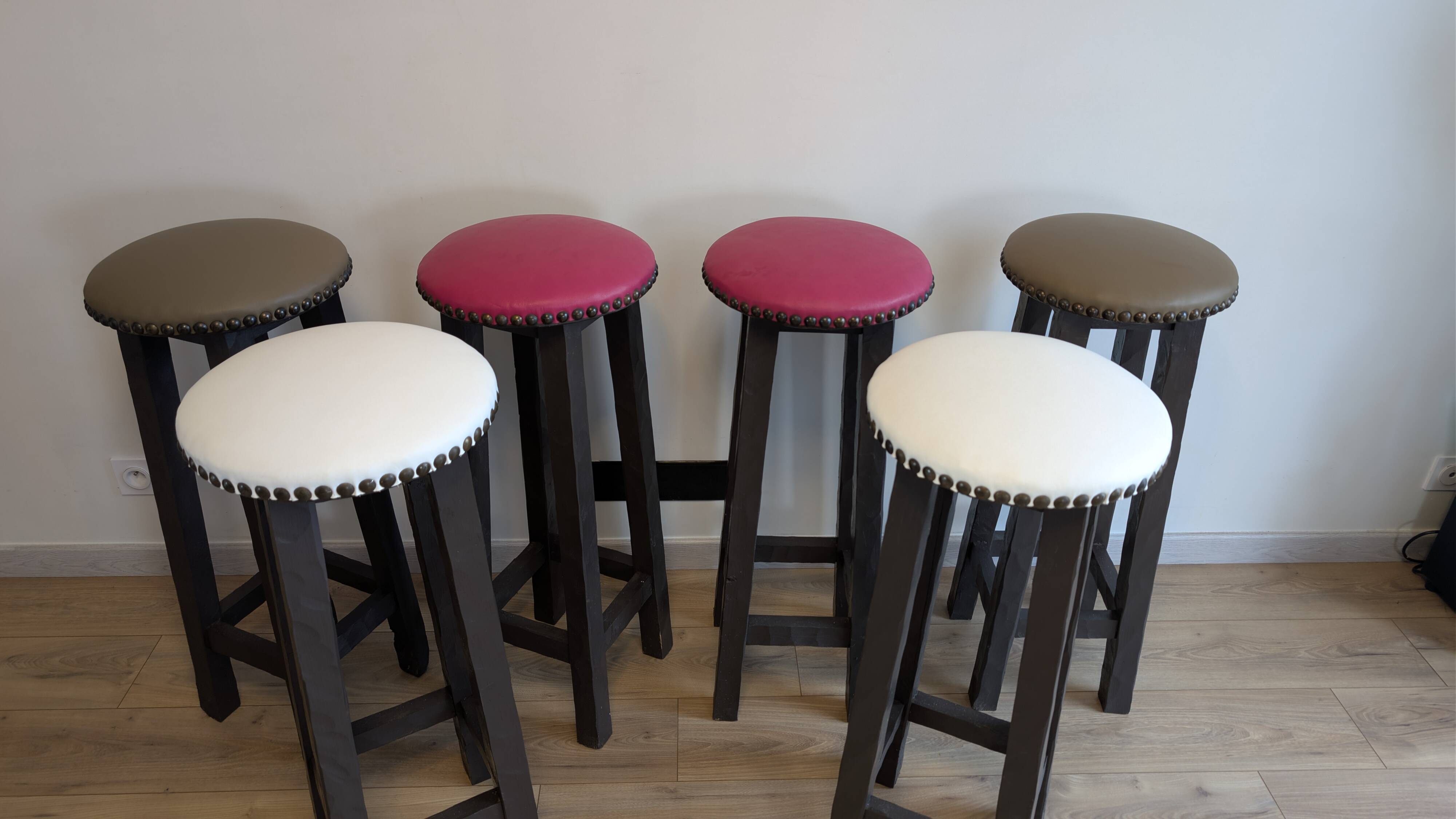 Set of 6 wooden bar stools — bistro style & distressed wood