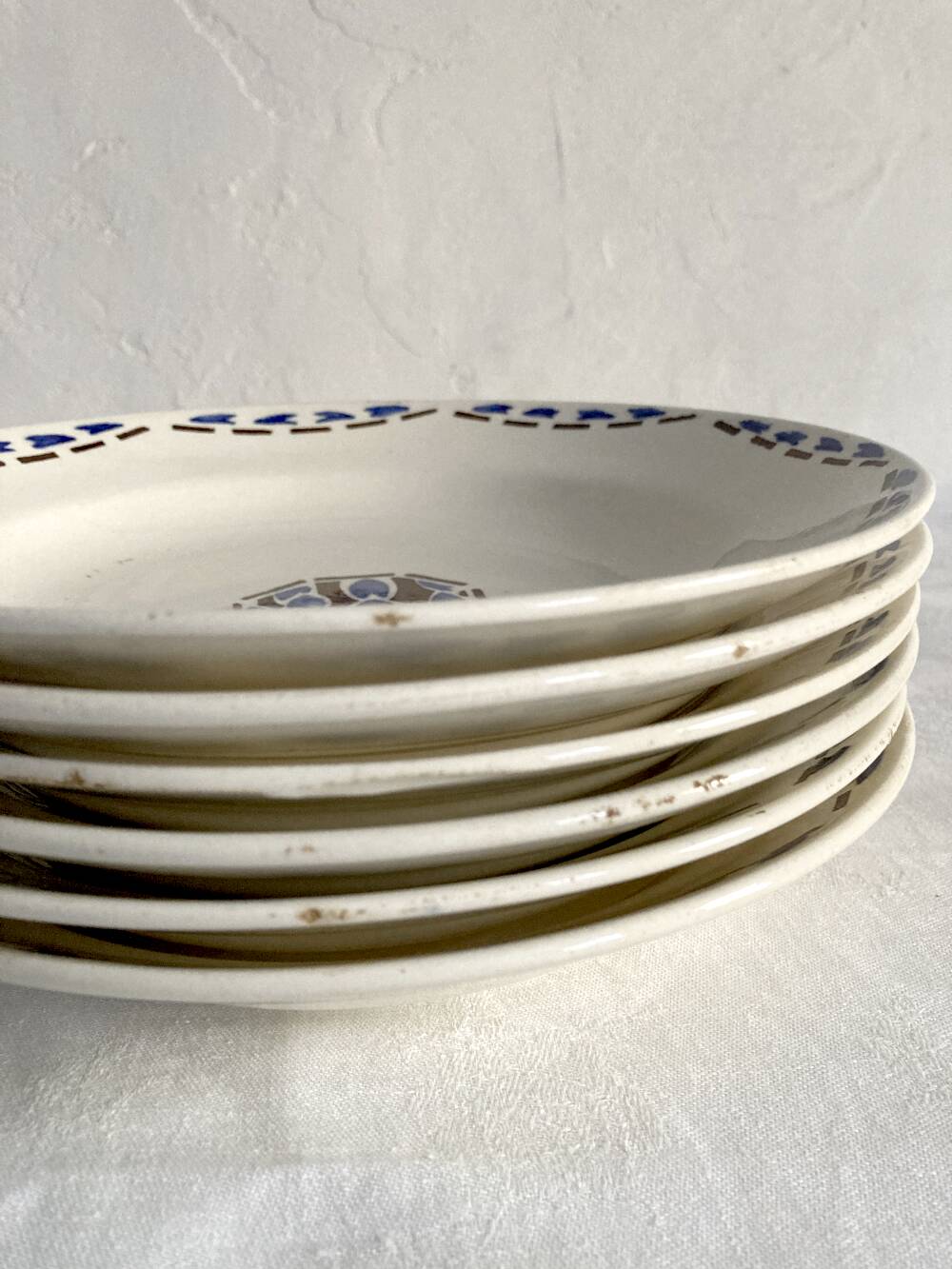 6 soup plates, ironstone from Longchamp, Arlette pattern, 1950s
