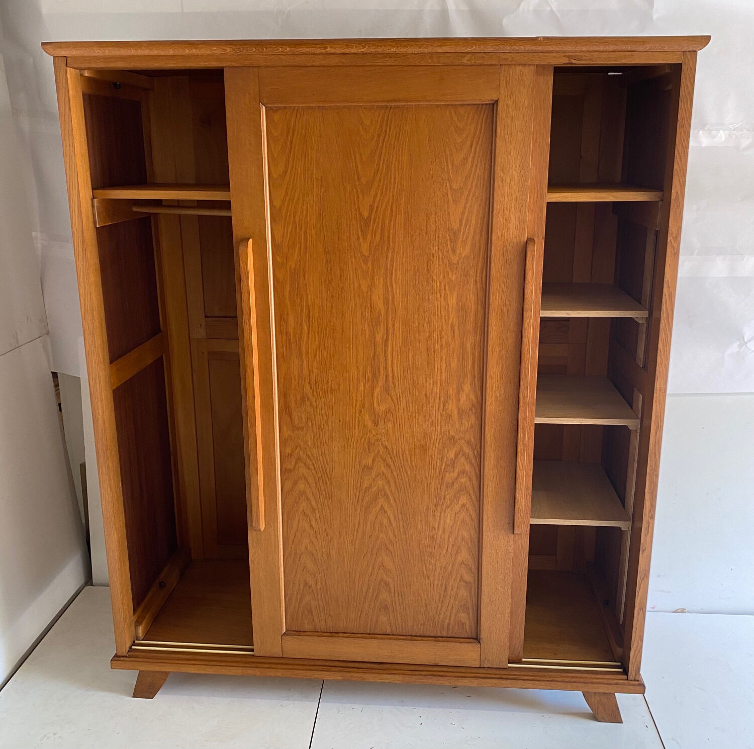 Vintage wardrobe feet compass year 60