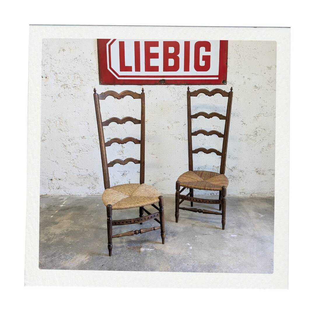 Pair of Provençal nursery armchairs from the 19th century, vintage, raw wood.