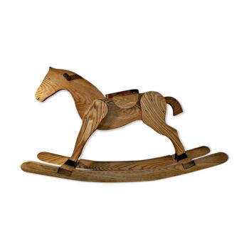 Cheval à bascule artisanal en chêne chevillé bois