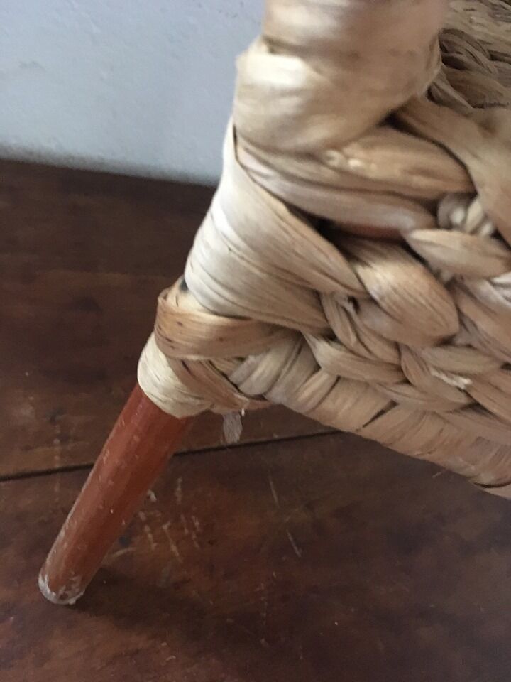 Children's armchair in braided sea rush