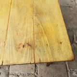 Farm table