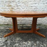 Scandinavian table
