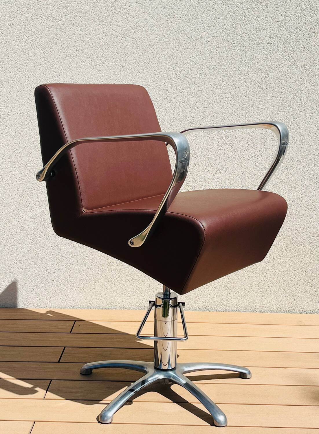 Barber & hairdresser chair