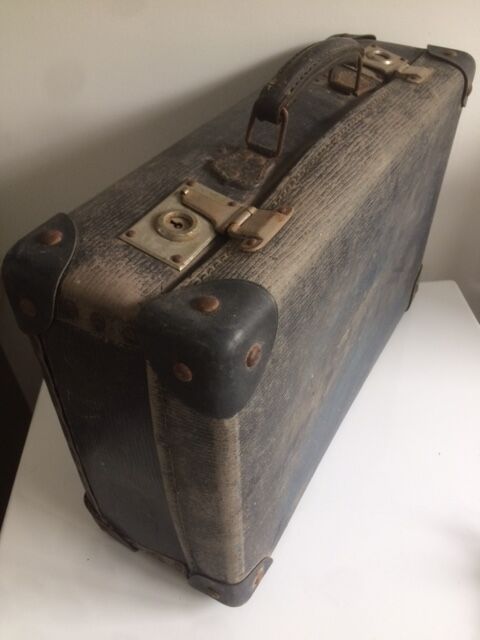 Vintage vintage vintage case