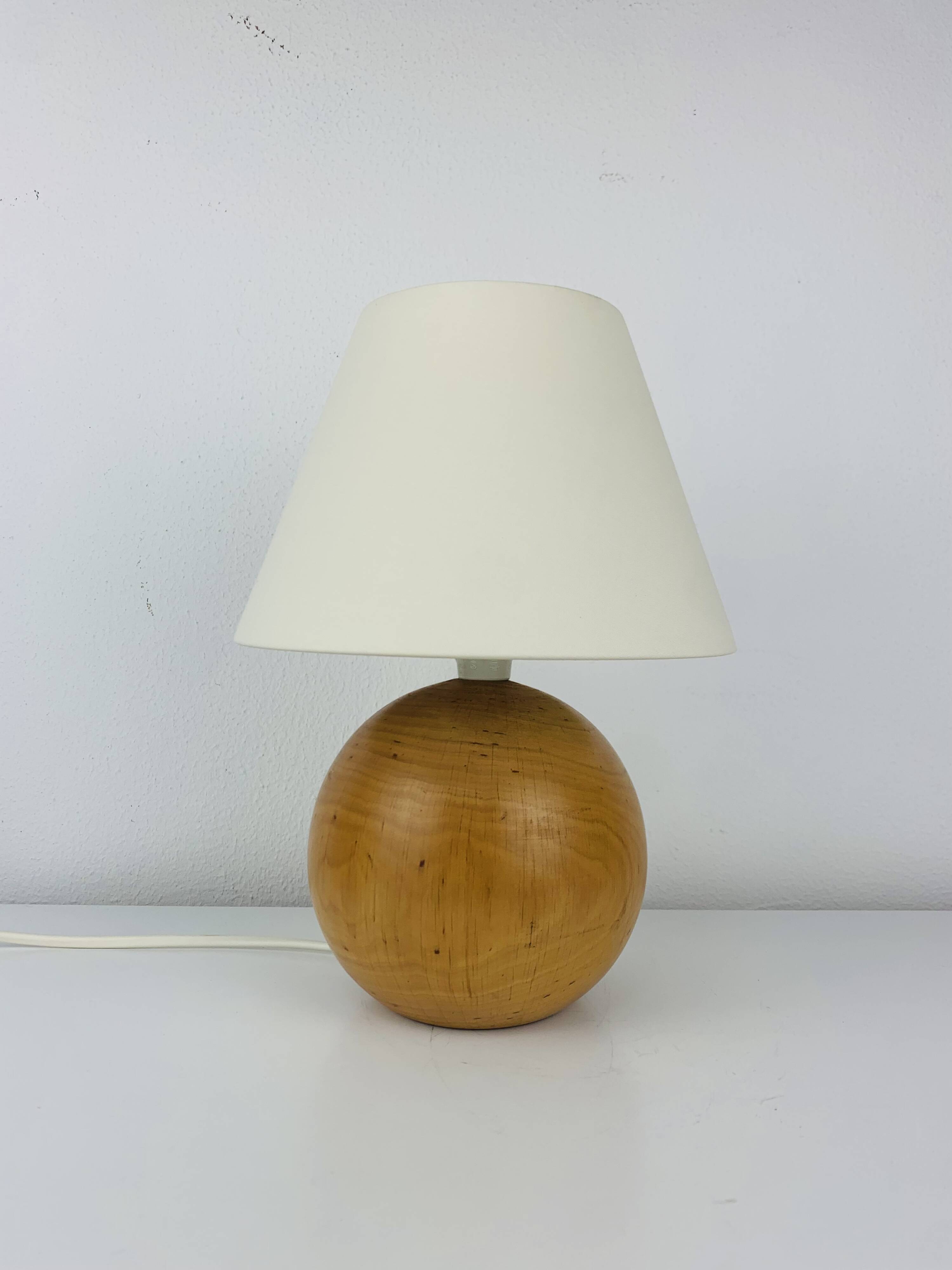 Lampe boule bois vintage années 60