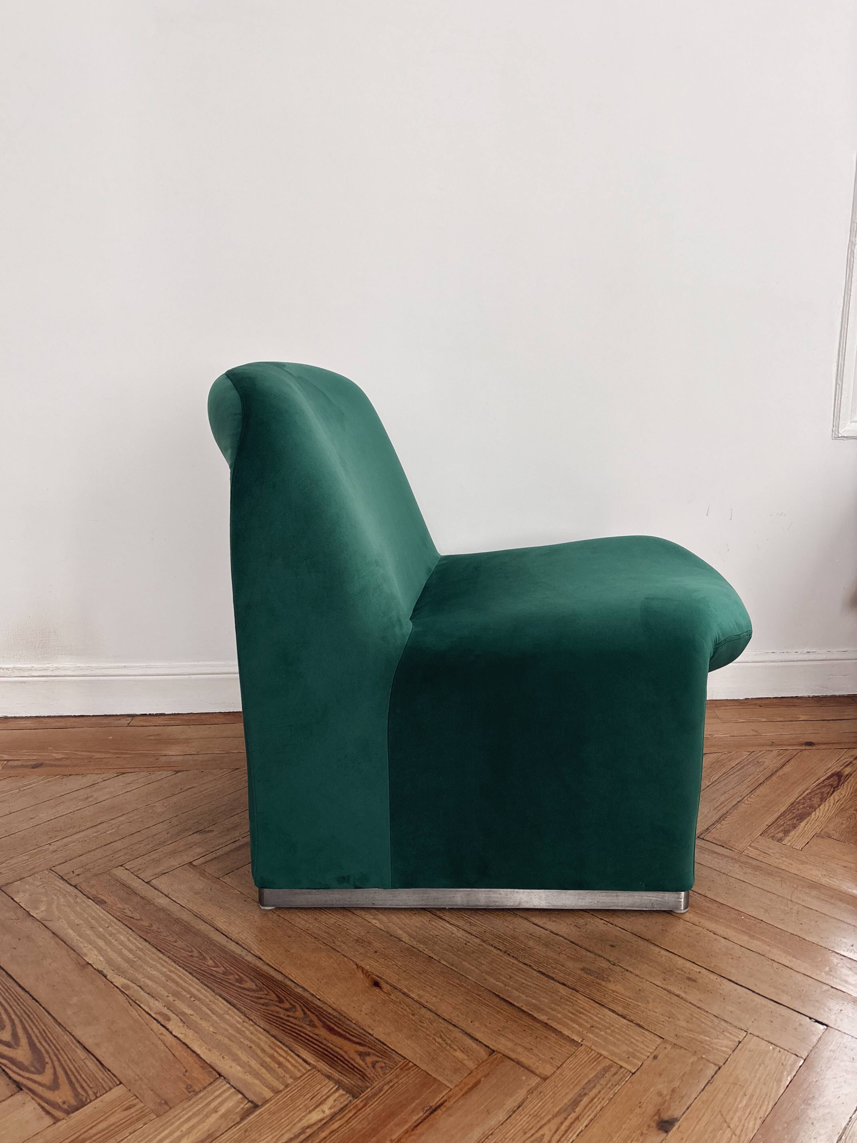 Alky armchair