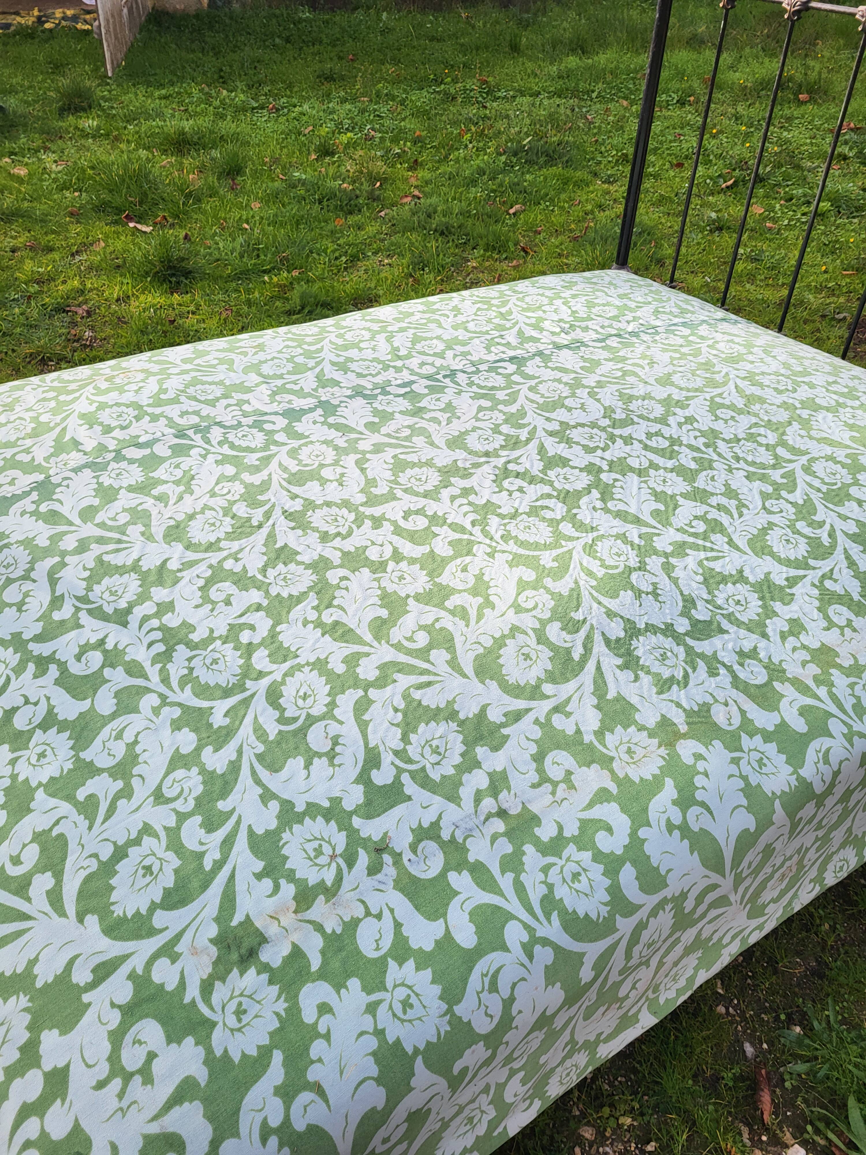 Wrought iron metal bed 2 places