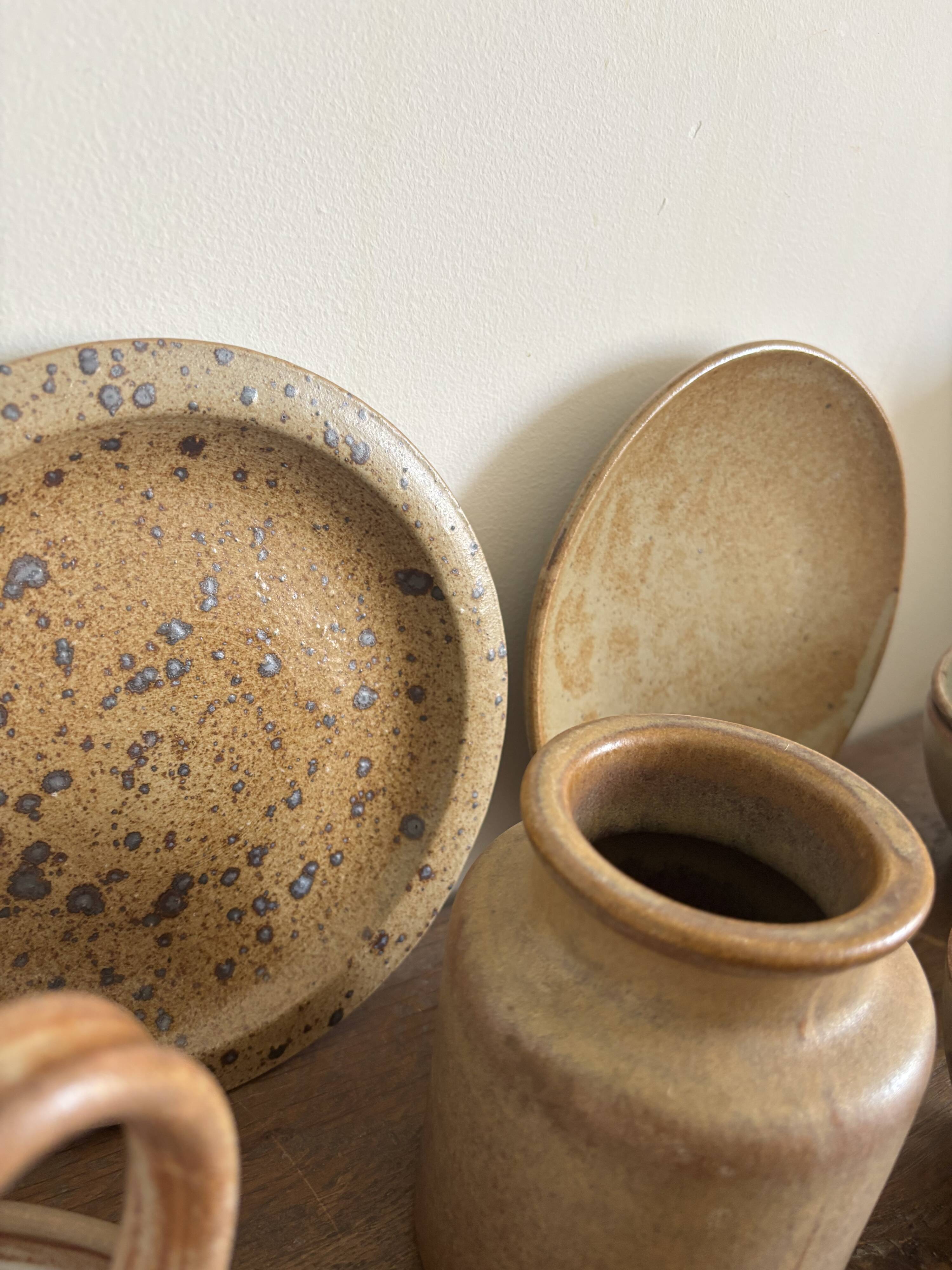 Set of French artisanal stoneware ceramics – 1960s