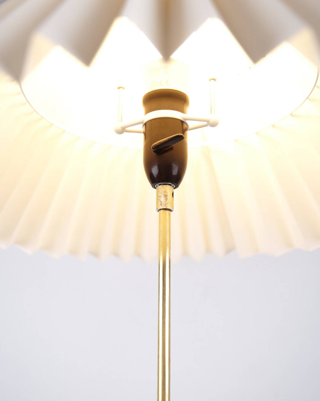 Lampadaire - Teck - Abat-jour plissé - Design danois - Années 1960