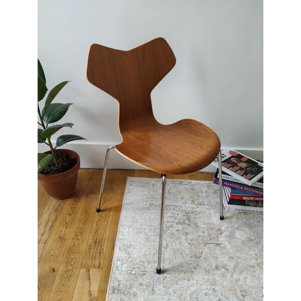 Arne Jacobsen Grand Prix Chair | Selency
