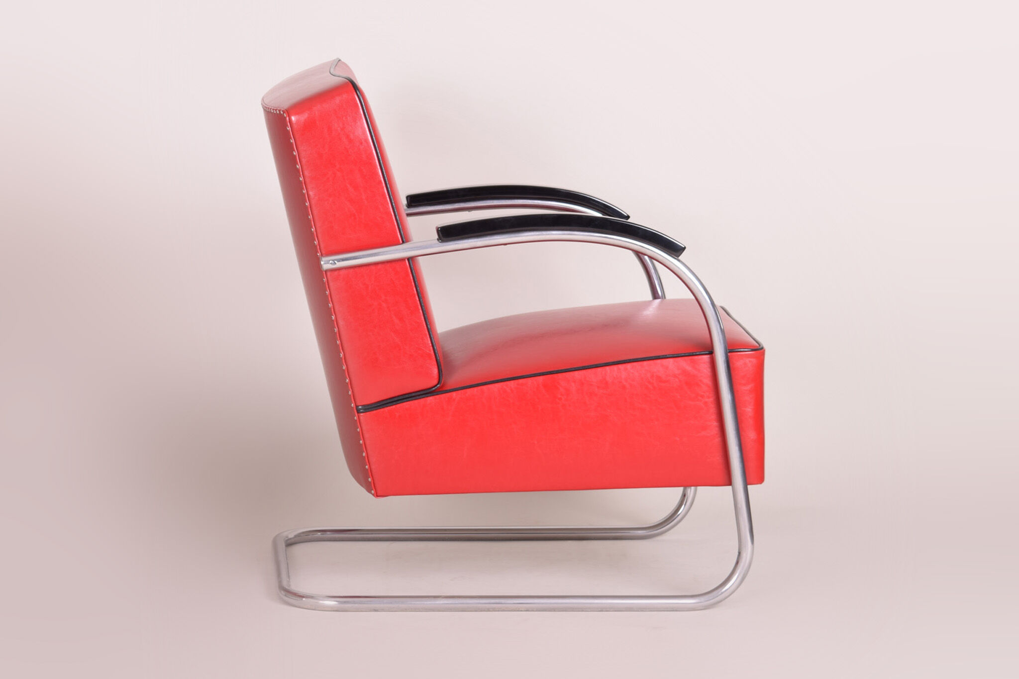 Red Mucke Melder Armchair - 1930s Czechia