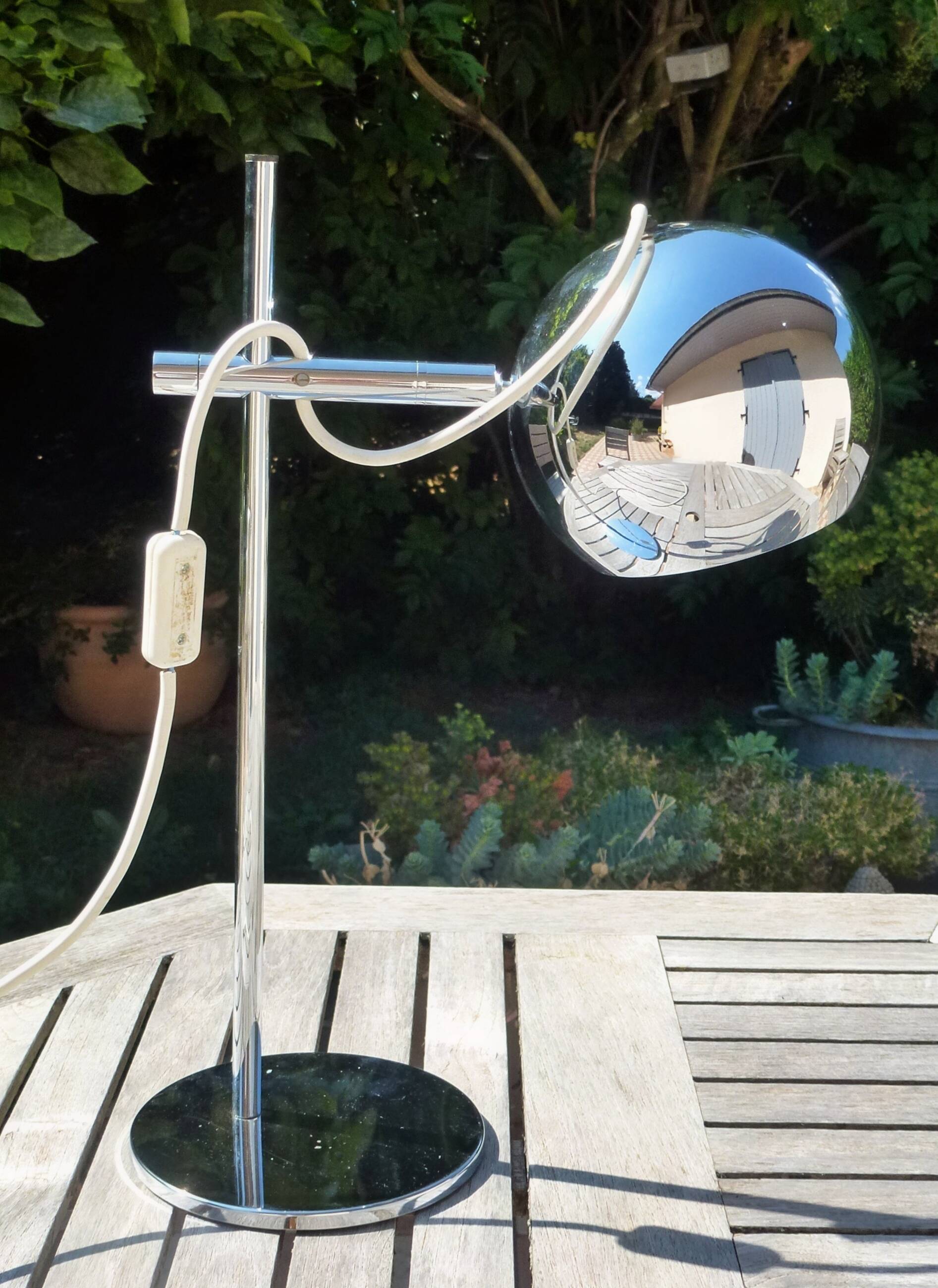 Vintage Space Age / Eyeball desk lamp