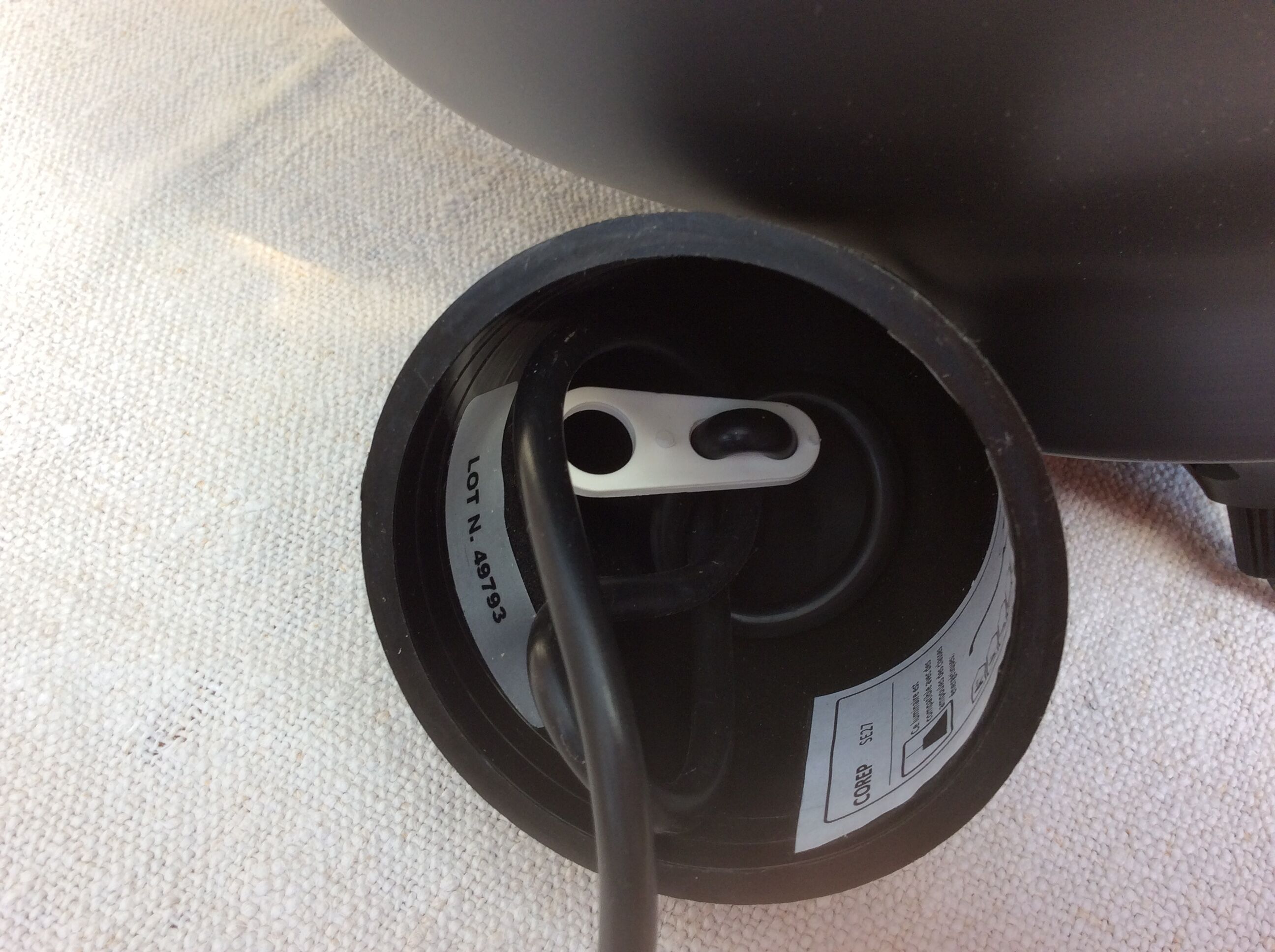Suspension metal gray interior white corep