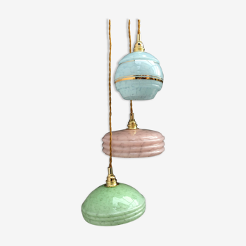 Suspension cascade globes vintages en verre coloré