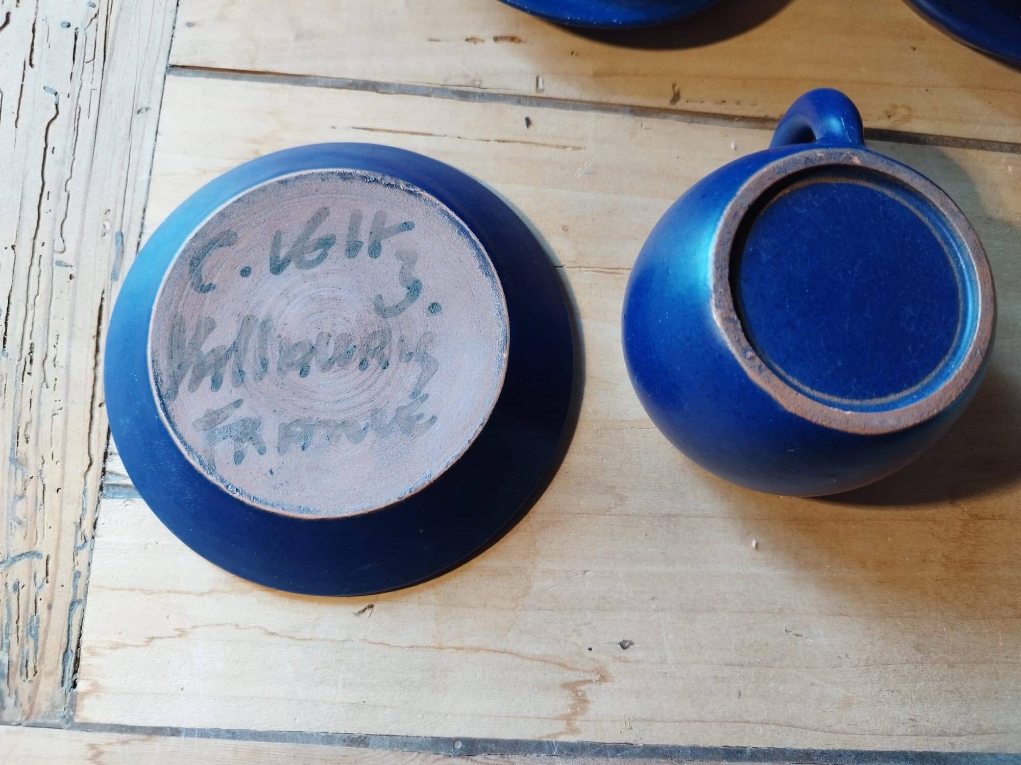 Set of 6 dark blue cups and saucers Charles Voltz Vallauris