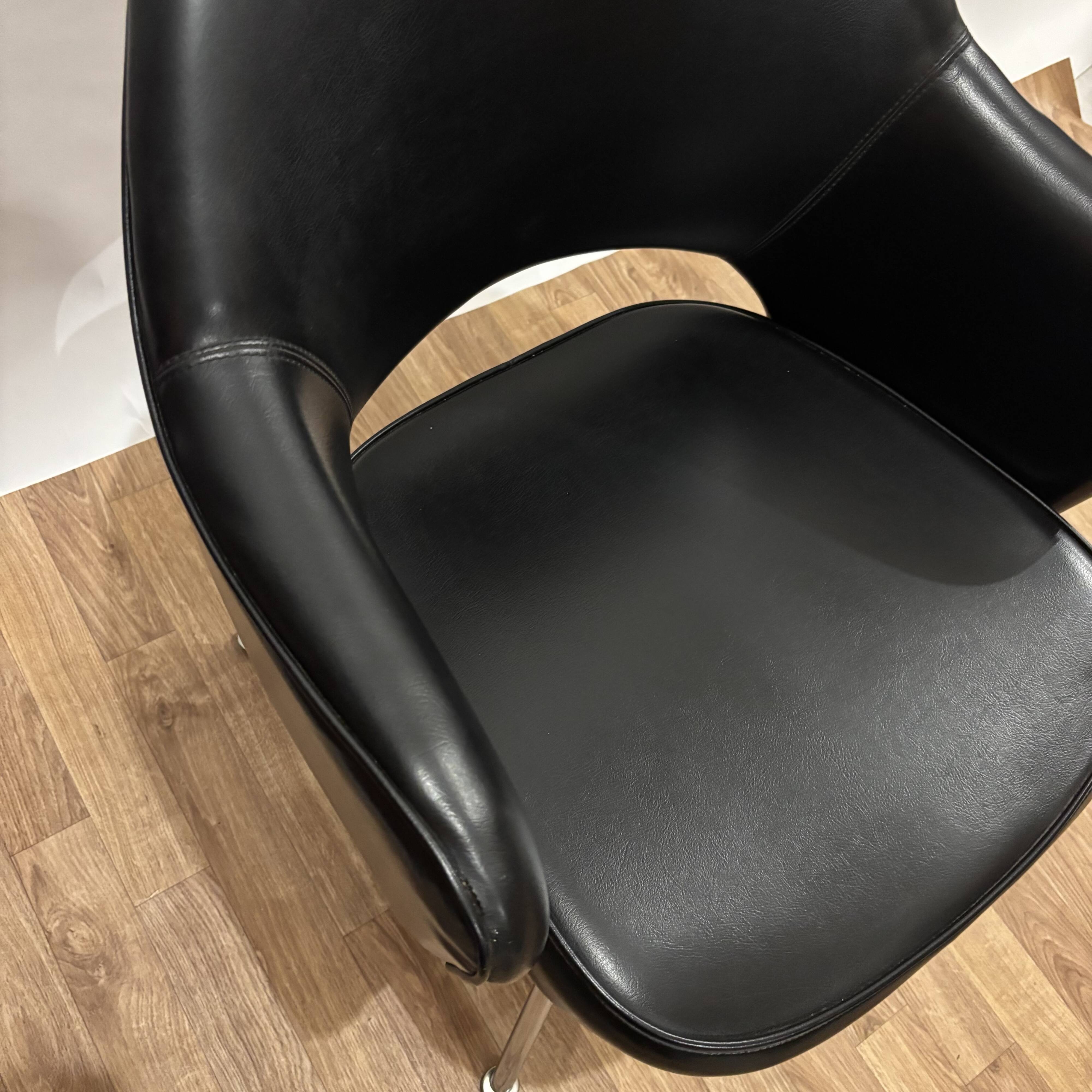 Fauteuil Conférence Saarinen pour Knoll années 70