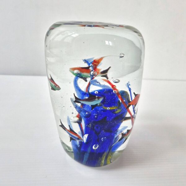 Presse-papier sulfure aquarium vintage 1980 en verre de murano signe rene 8