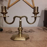 Paire de chandeliers en laiton