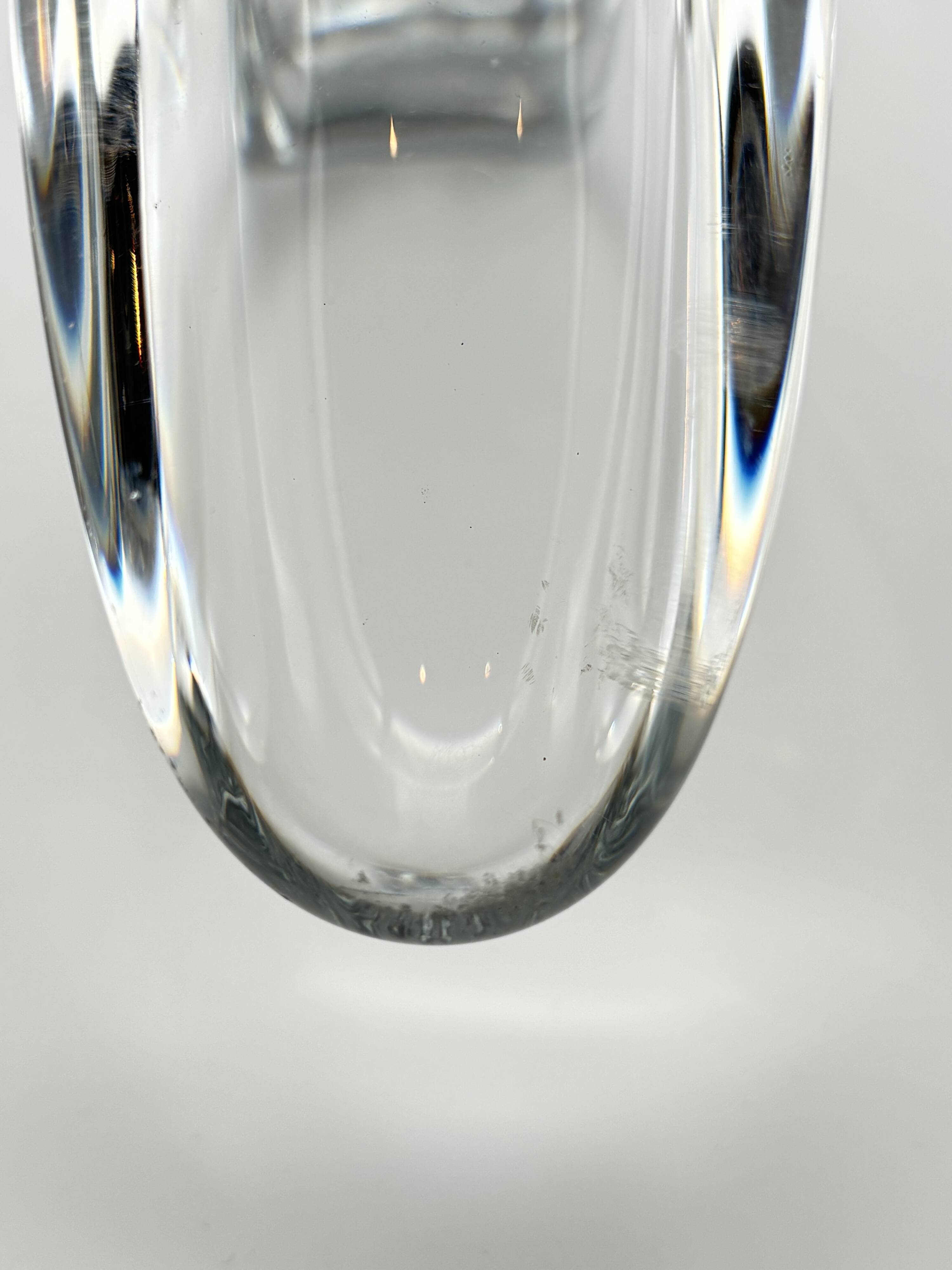 Monumental "Wave" coupe by Baccarat in solid crystal - 64 cm