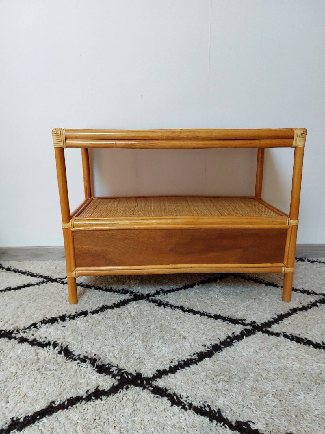 Commode rotin cannage vintage