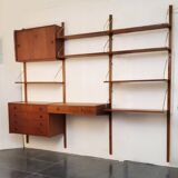 Modular Scandinavian shelf