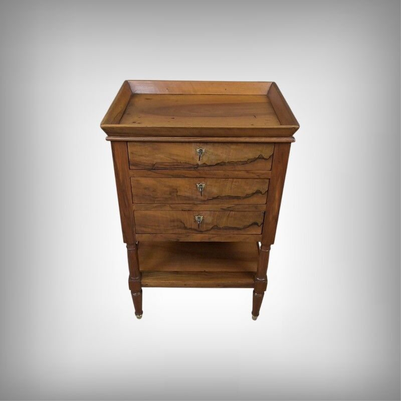 Petite table de salon en noyer, style Louis-Philippe – Milieu XIXe