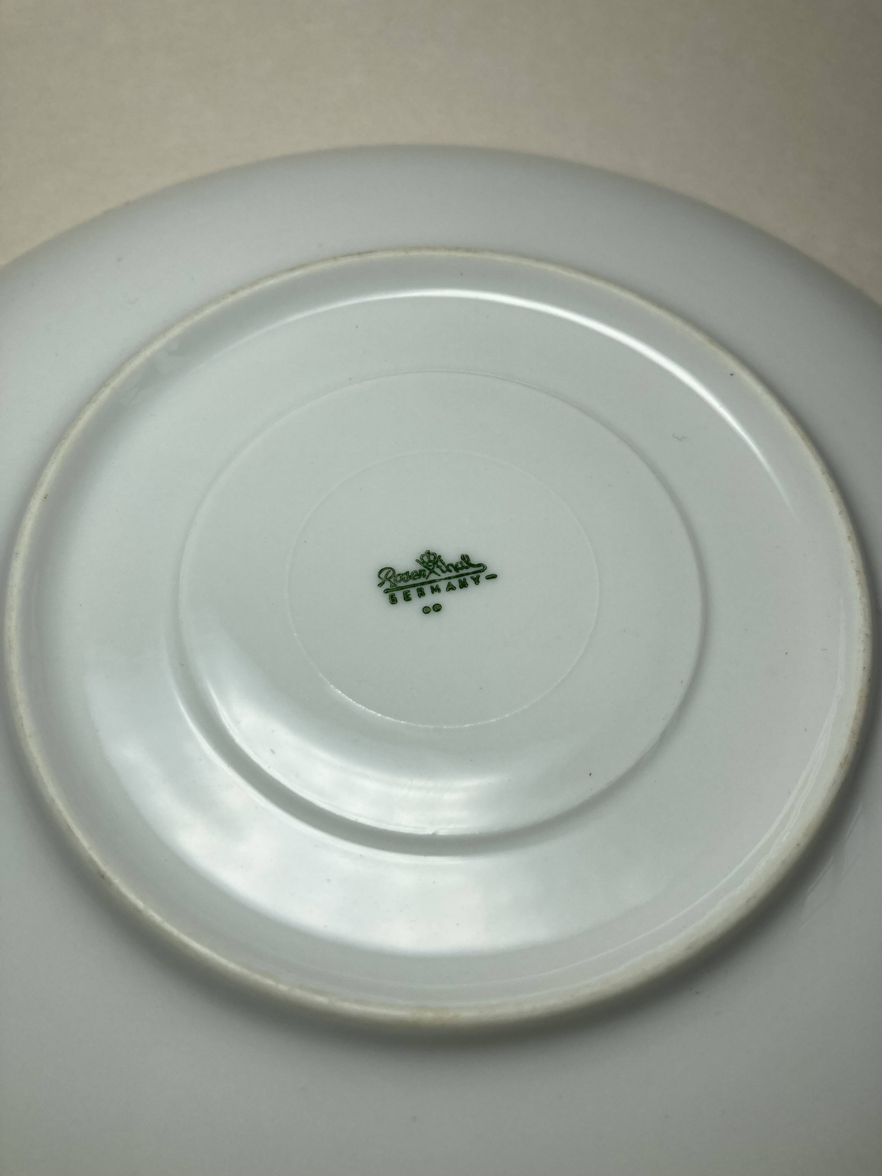 Porcelain dishes