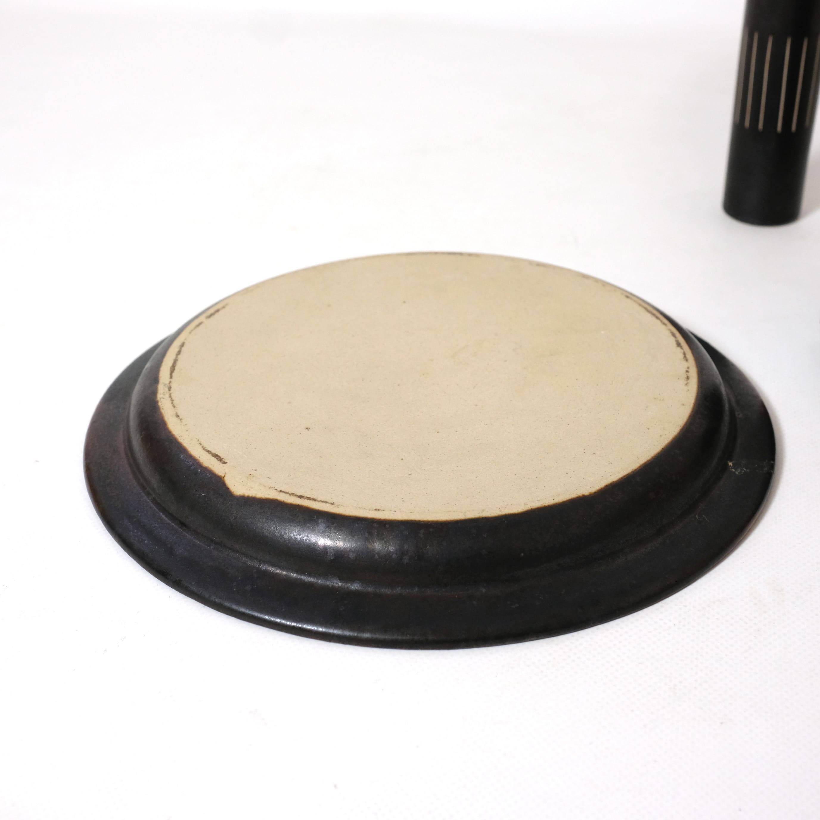 Stoneware plate and 6 goblets from Saint Amand en Puisaye.