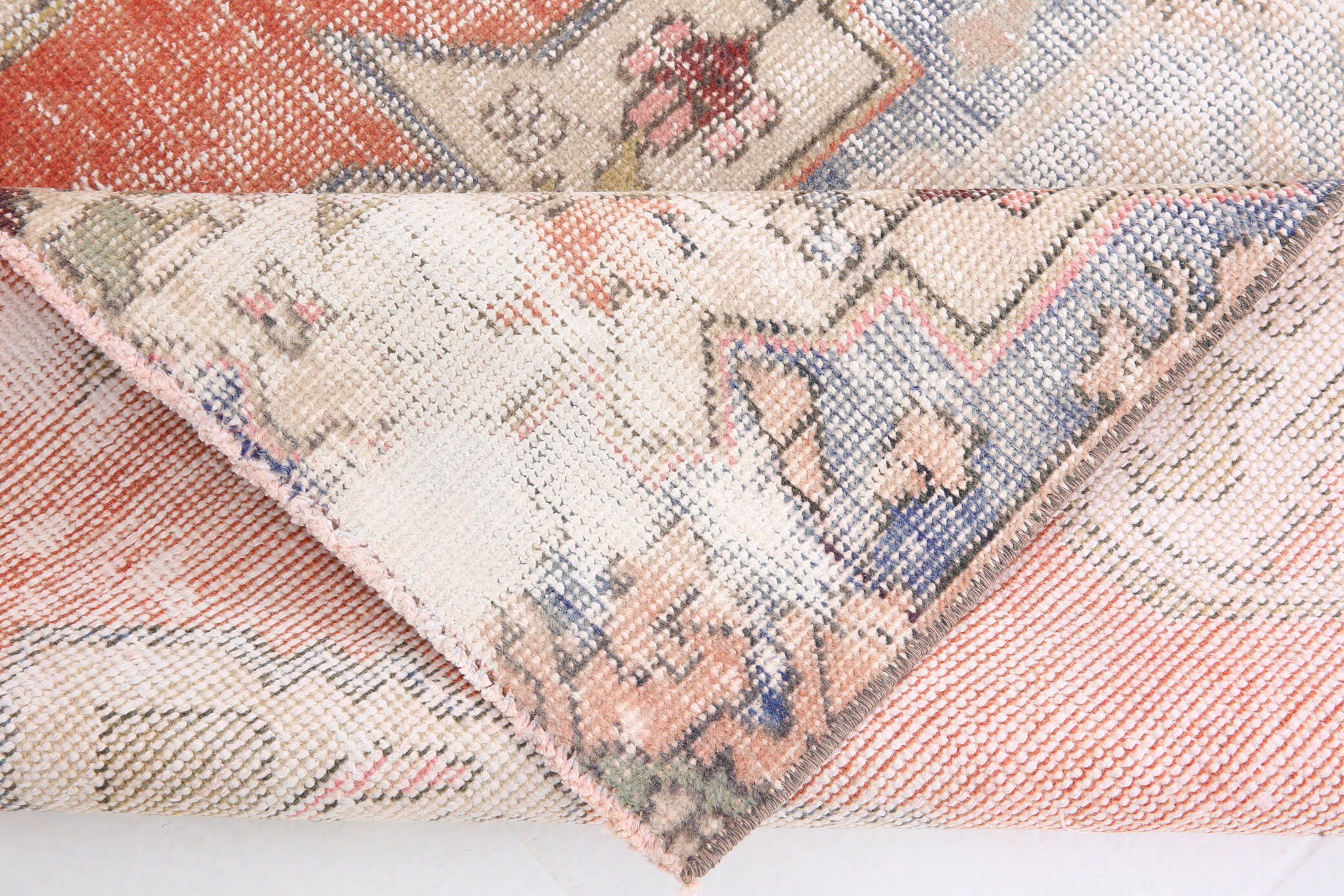 3x6 beige and red carpet rug